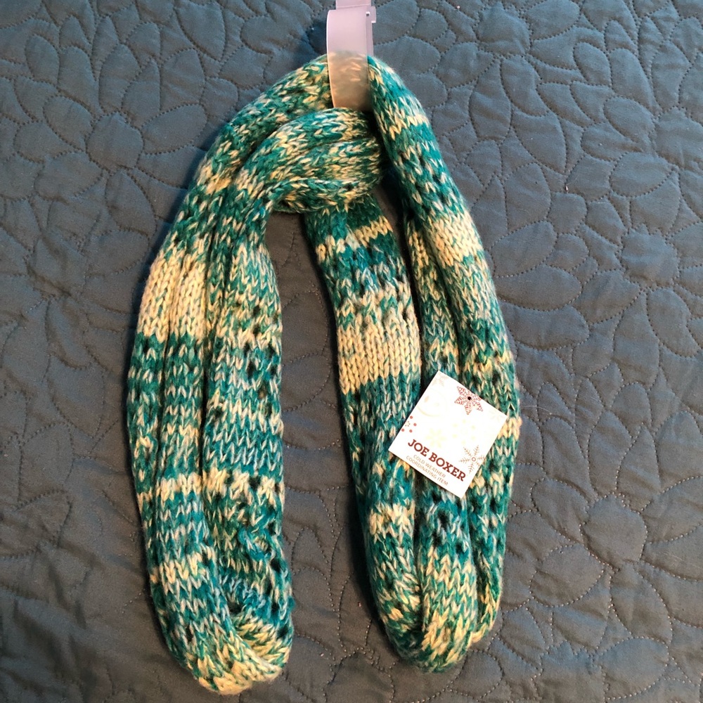Teen Fashion Scarf!